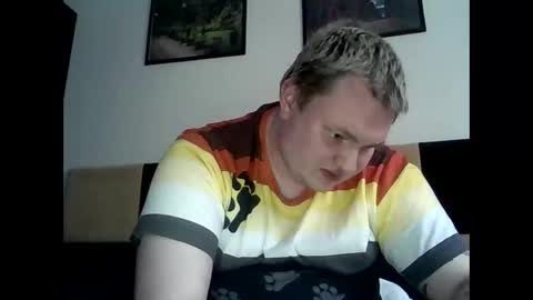 Snapshot of bartthebear69 chatting on May 2026 04:45:02 PM BartTheBear online show from May 2026 04:45:02 PM