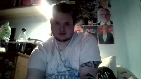 Snapshot of bartthebear69 chatting on June 2026 07:52:01 PM BartTheBear online show from June 2026 07:52:01 PM