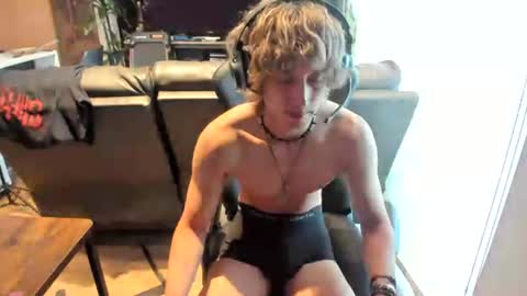 Snapshot of bashful4200 chatting on July 2026 10:49:02 PM ryan online show from July 2026 10:49:02 PM