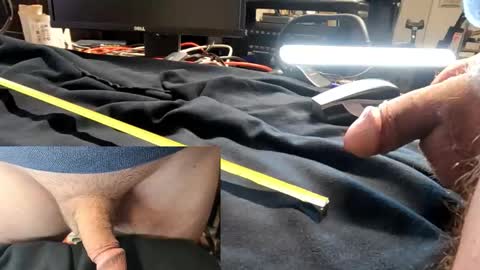 basskep online show from December 2025 10:24:02 AM