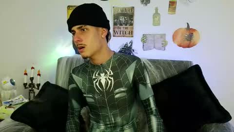 Bastian online show from October 2025 03:42:01 AM