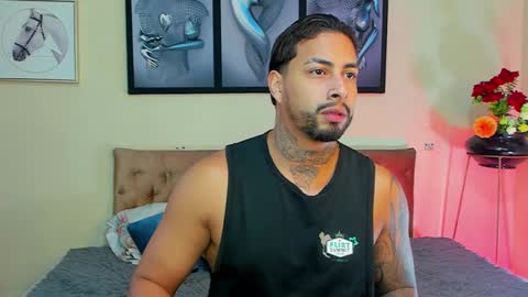 bastian_jones1 online show from January 2025 12:31:02 PM