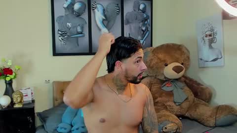 bastian_jones1 online show from February 2025 10:21:01 PM