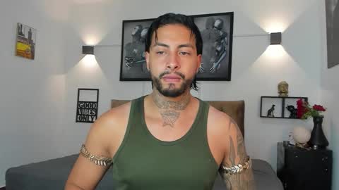 bastian_jones1 online show from September 2025 08:13:02 AM