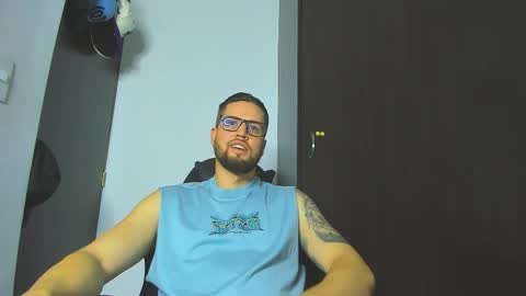 bastianwatson10 online show from November 2025 05:56:02 PM