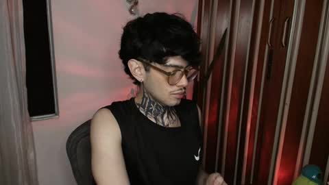 Snapshot of bastiel_ chatting on December 2025 11:10:01 PM Bastiel online show from December 2025 11:10:01 PM