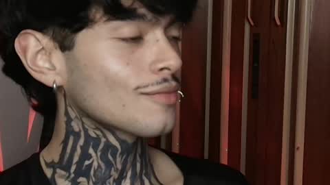 Snapshot of bastiel_ chatting on December 2025 11:46:01 PM Bastiel online show from December 2025 11:46:01 PM