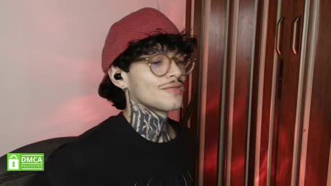 Snapshot of bastiel_ chatting on February 2026 11:31:02 PM Bastiel online show from February 2026 11:31:02 PM