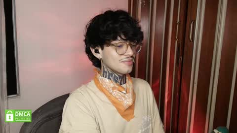 Snapshot of bastiel_ chatting on February 2026 01:01:02 AM Bastiel online show from February 2026 01:01:02 AM