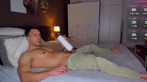 Snapshot of batboyrob chatting on January 2025 07:07:02 PM Rob online show from January 2025 07:07:02 PM