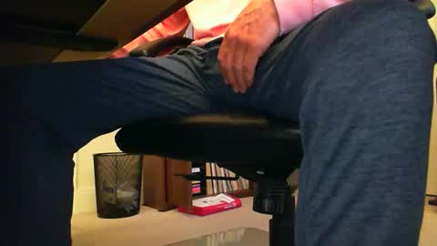 BateBro13 online show from May 2026 12:55:02 PM
