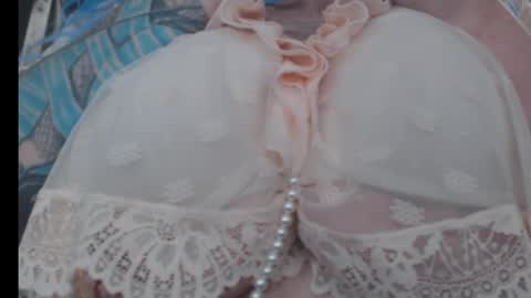 Snapshot of batstarial chatting on April 2026 09:05:01 PM Audrey online show from April 2026 09:05:01 PM
