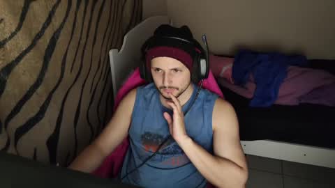 Snapshot of baxxline chatting on March 2025 11:38:01 PM Baxxline online show from March 2025 11:38:01 PM