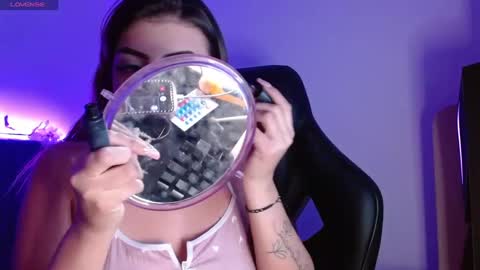 Snapshot of bay_babe chatting on February 2025 01:23:01 AM bay_babe online show from February 2025 01:23:01 AM