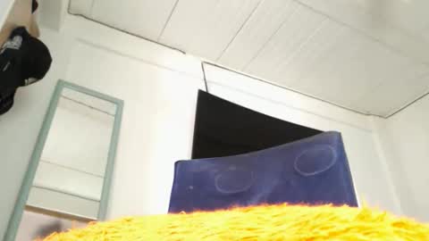 Snapshot of bayoletsweett chatting on December 2025 05:39:02 PM deivid online show from December 2025 05:39:02 PM