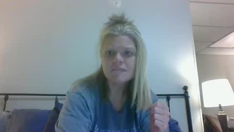 Snapshot of bayybaee21 chatting on September 2025 02:09:02 PM Baylee online show from September 2025 02:09:02 PM