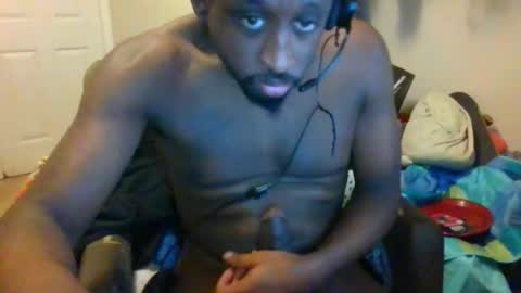 rocker n queen online show from December 2024 01:45:02 PM