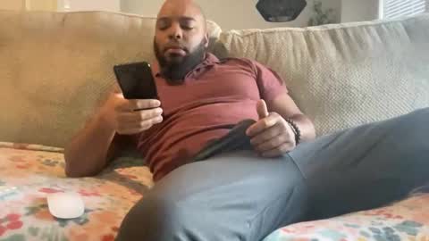 Snapshot of bbcfun44 chatting on January 2025 03:15:01 PM Zaddy online show from January 2025 03:15:01 PM