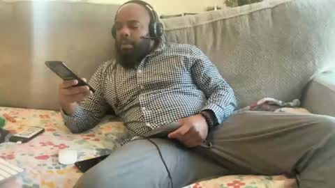 Snapshot of bbcfun44 chatting on January 2025 08:02:01 PM Zaddy online show from January 2025 08:02:01 PM