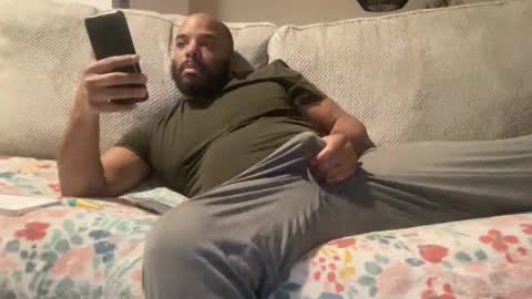 Snapshot of bbcfun44 chatting on February 2025 08:43:02 AM Zaddy online show from February 2025 08:43:02 AM