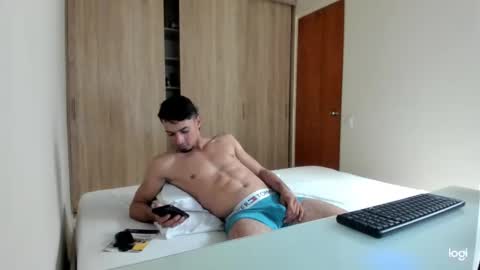 Snapshot of bbenboxer chatting on November 2025 07:25:01 PM bbenboxer online show from November 2025 07:25:01 PM