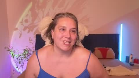 Snapshot of bbw_goddes chatting on July 2026 12:11:01 PM Love online show from July 2026 12:11:01 PM