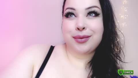 Molly online show from December 2025 11:56:02 PM