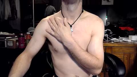 bchillin28 online show from February 2026 10:37:02 PM