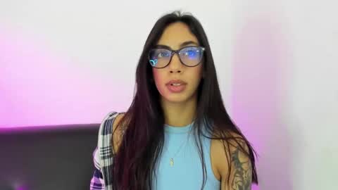 Snapshot of bdanevil chatting on December 2024 08:18:02 PM daniela villamizar online show from December 2024 08:18:02 PM