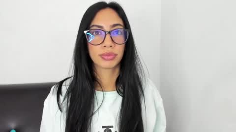 Snapshot of bdanevil chatting on December 2024 05:13:01 PM daniela villamizar online show from December 2024 05:13:01 PM