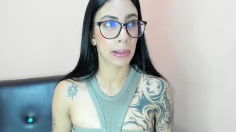 Snapshot of bdanevil chatting on January 2025 02:25:02 PM daniela villamizar online show from January 2025 02:25:02 PM