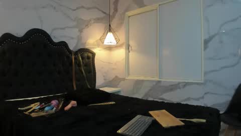 Meduza  online show from March 2026 04:28:02 AM