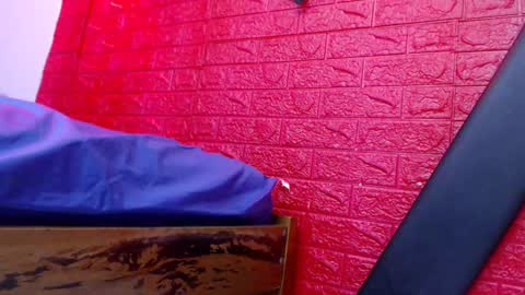 rever online show from November 2025 02:01:01 AM