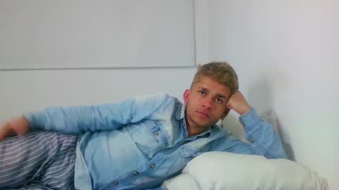 Snapshot of be_sinners chatting on December 2024 04:19:01 AM Sara Juan online show from December 2024 04:19:01 AM