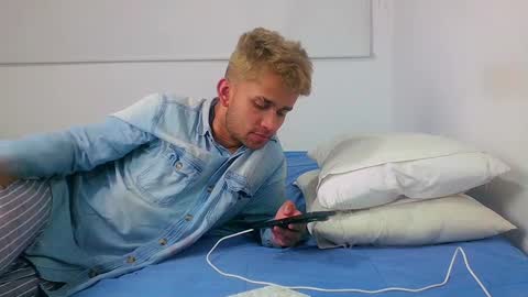 Snapshot of be_sinners chatting on December 2024 10:55:01 PM Sara Juan online show from December 2024 10:55:01 PM