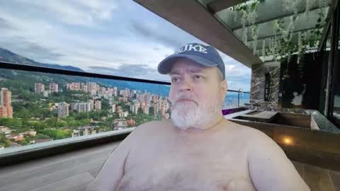 Snapshot of bear4muscle chatting on February 2026 08:05:02 PM Dookie online show from February 2026 08:05:02 PM