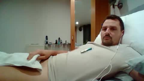 bearboudior online show from November 2025 04:44:01 PM