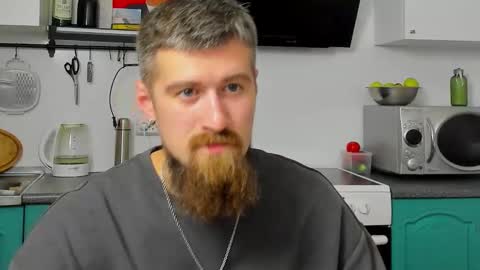 Zeus online show from September 2025 03:41:02 AM