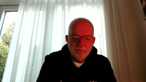 Snapshot of beardman916444 chatting on October 2025 07:03:02 AM Beardman online show from October 2025 07:03:02 AM