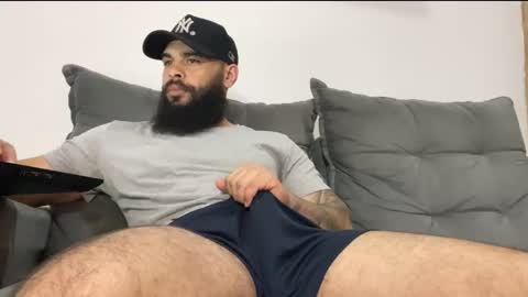 Snapshot of beardmax chatting on December 2025 05:28:01 AM Min online show from December 2025 05:28:01 AM