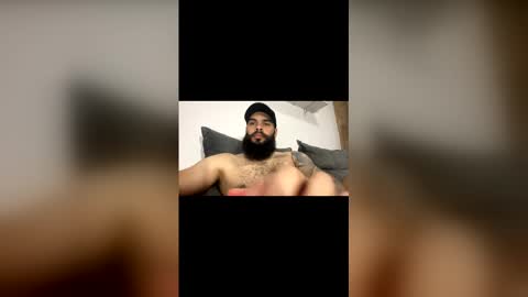 Snapshot of beardmax chatting on December 2025 05:45:02 AM Min online show from December 2025 05:45:02 AM