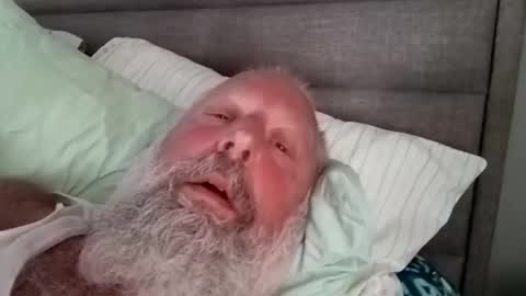 bearfootsucker online show from September 2025 05:13:02 PM