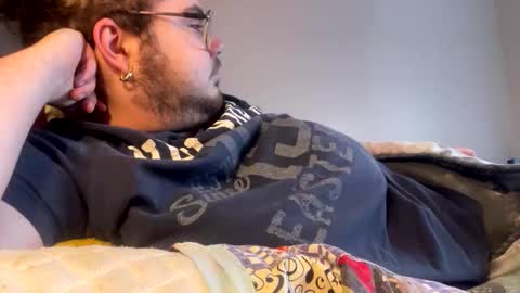 Snapshot of bearmoon820430 chatting on December 2025 04:46:02 PM bearmoon820430 online show from December 2025 04:46:02 PM