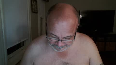 Bears Papa Papi online show from December 2024 08:57:02 AM