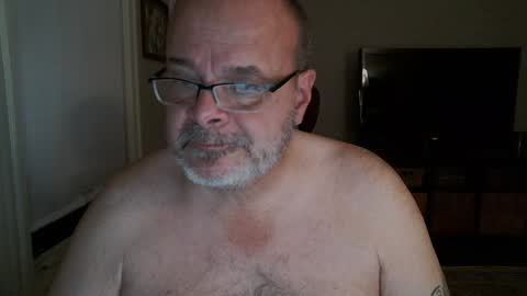 Bears Papa Papi online show from January 2025 09:08:02 AM