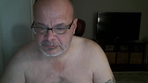 Bears Papa Papi online show from February 2025 09:56:01 AM