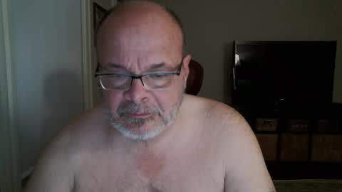 Bears Papa Papi online show from March 2025 08:57:01 AM