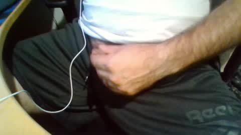 Snapshot of bearyuncut chatting on September 2025 06:18:02 PM bearyuncut online show from September 2025 06:18:02 PM