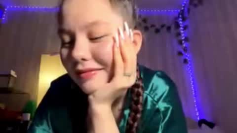 Bella online show from February 2026 12:04:02 PM