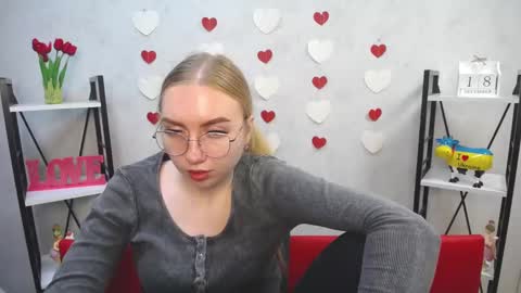 Snapshot of beatriceflyy chatting on December 2024 03:33:02 PM BeatriceFlyy online show from December 2024 03:33:02 PM